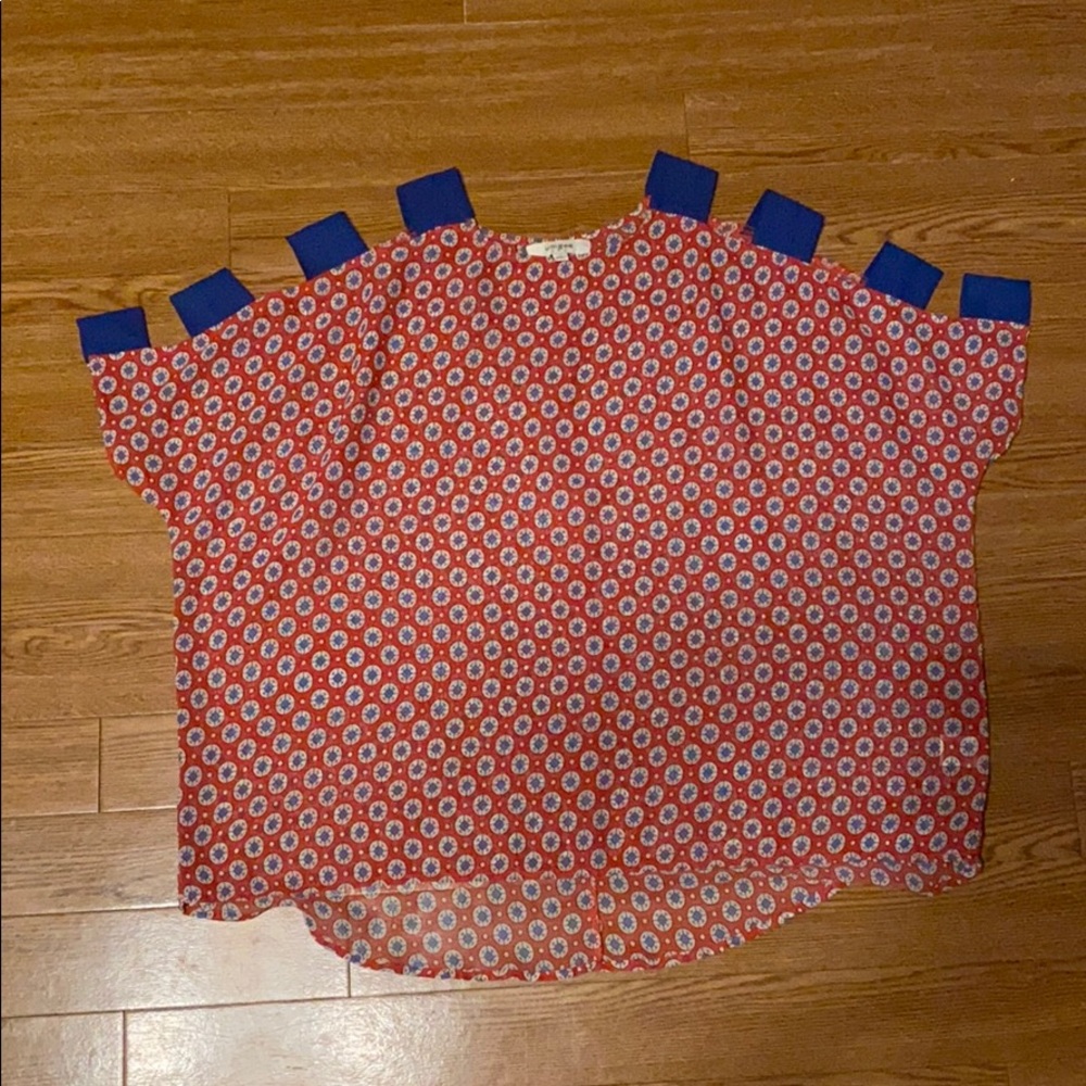 Pattern Detailed Sleeve Blouse